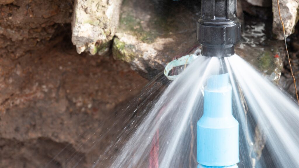 Emergency plumber near me responding to a household plumbing repair